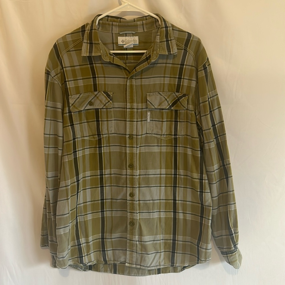 Columbia button down shirt